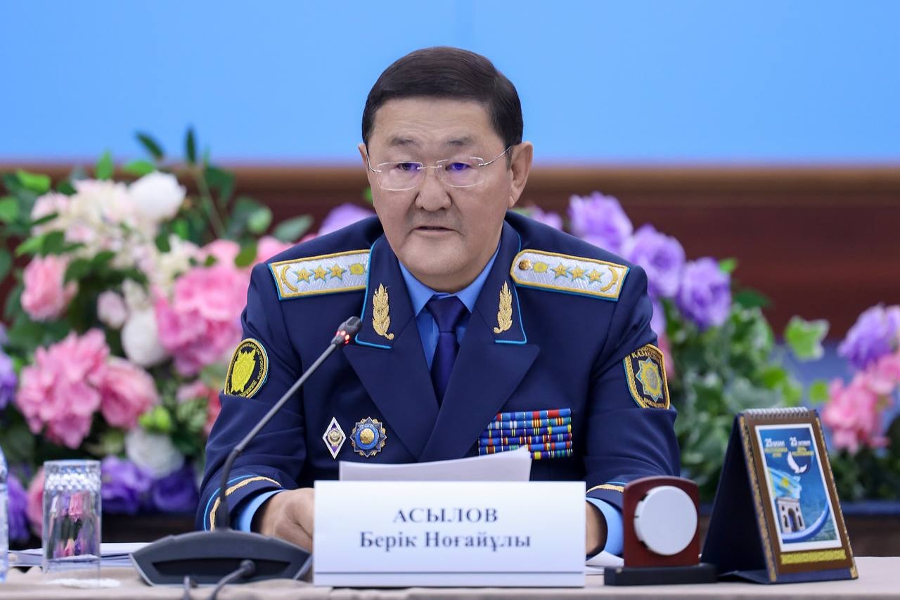 Бүгін Бас Прокурор Берік Асыловтың төрағалығымен құқықтық тәртіп саласында цифрлық құралдарды дамытуға, қылмыстық қатерлерді болжауға және қылмыспен күрес тиімділігін арттыруға арналған үйлестіру кеңесінің отырысы өтті.